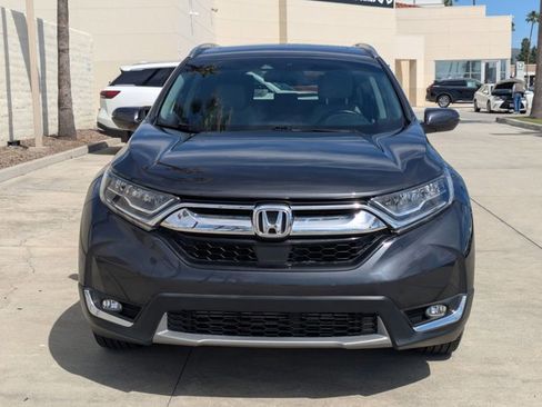 Used 2018 Honda CR-V Touring image 2