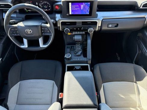 Used 2025 Toyota 4Runner TRD Off-Road AWD/4WD image 13