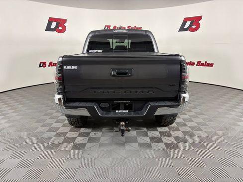 Used 2021 Toyota Tacoma TRD Off-Road AWD/4WD image 6
