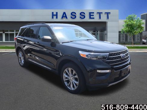 Used 2023 Ford Explorer XLT w/ Equipment Group 202A AWD/4WD image 1
