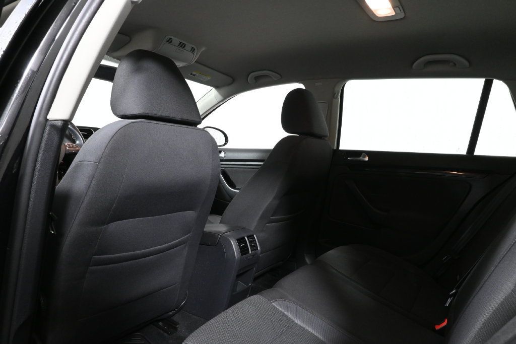 Used 2013 Volkswagen Jetta S FWD image 7