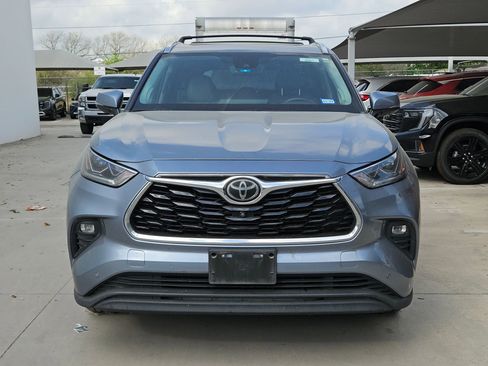 Used 2020 Toyota Highlander Limited image 8