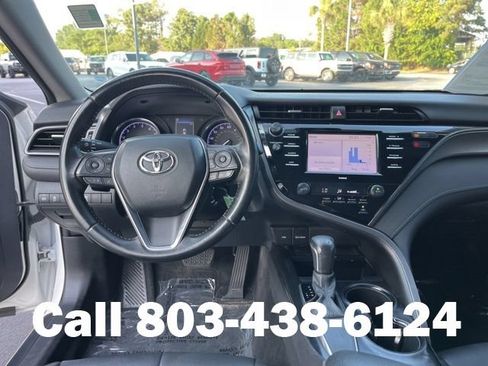 Used 2020 Toyota Camry SE FWD image 16