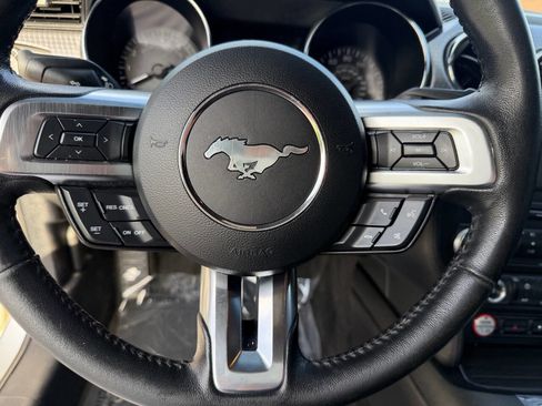 Used 2017 Ford Mustang GT w/ GT Performance Package RWD image 20