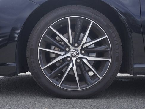 Used 2023 Toyota Camry SE image 10