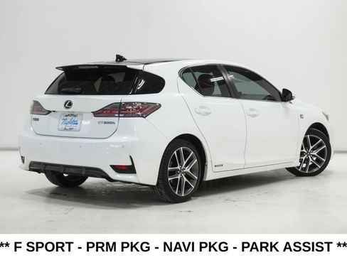 Used 2015 Lexus CT 200h image 8