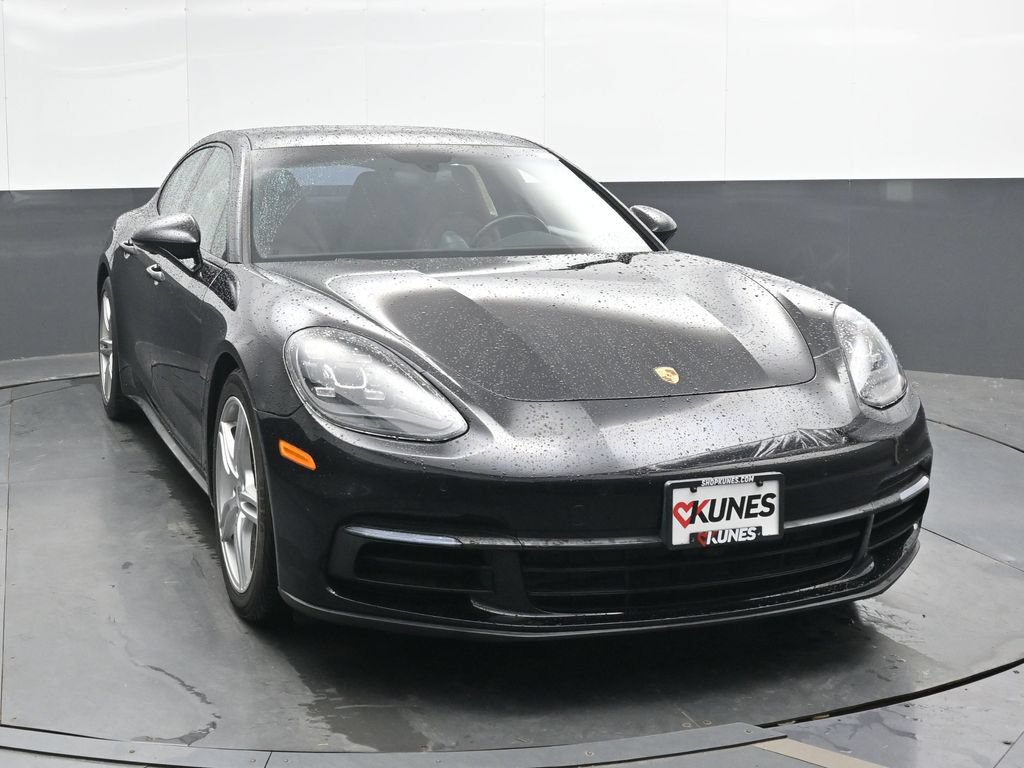 Used 2019 Porsche Panamera image 4
