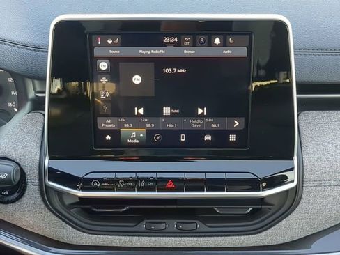 New 2026 Jeep Compass Latitude image 20