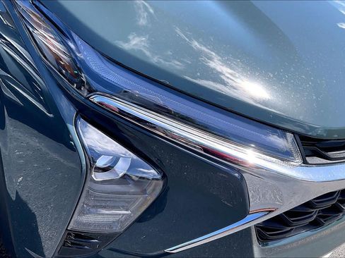 Certified 2026 Chevrolet Trax LT w/ LT Convenience Package FWD image 27
