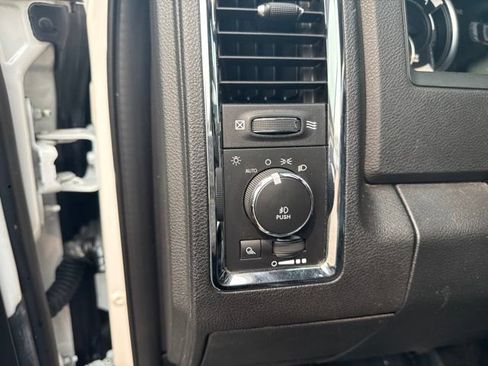 Used 2017 RAM 1500 Laramie AWD/4WD image 18