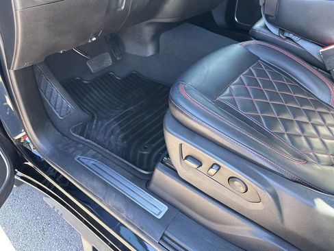 Used 2023 GMC Sierra 1500 Elevation image 27