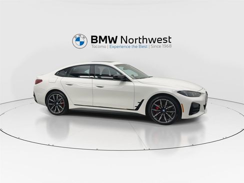 New 2026 BMW i4 M60 w/ Premium Package image 5