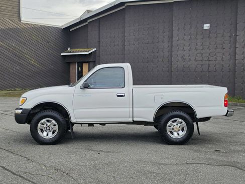 Used 2000 Toyota Tacoma 4x4 Regular Cab image 4