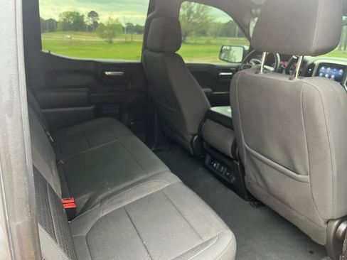 Used 2021 Chevrolet Silverado 1500 LT image 16
