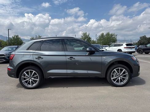 Used 2023 Audi Q5 e Premium Plus w/ Premium Plus Package AWD/4WD image 6