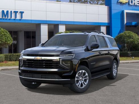 New 2026 Chevrolet Suburban LS RWD image 6