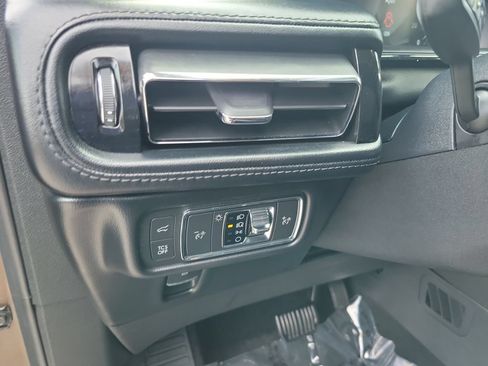 Certified 2022 Lincoln Nautilus FWD image 19