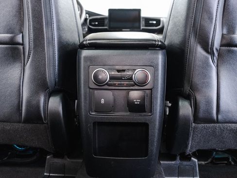 Used 2021 Ford Explorer Limited w/ Equipment Group 301A image 34