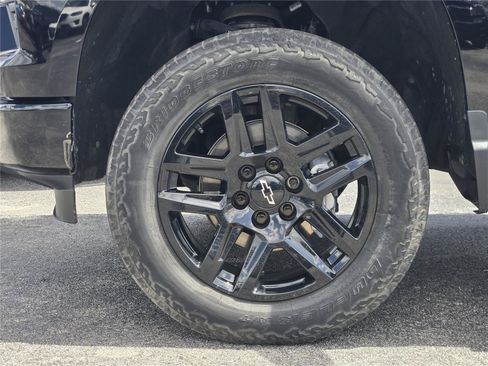 Used 2023 Chevrolet Silverado 1500 Custom w/ LPO, Dark Essentials Package RWD image 11