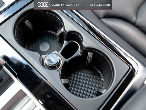 Used 2023 Audi Q7 3.0T Premium w/ Convenience Package AWD/4WD image 23