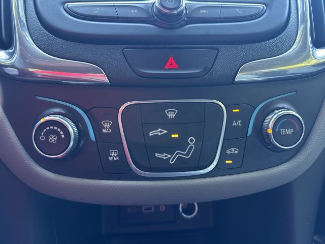 Used 2020 Chevrolet Equinox LS w/ LS Convenience Package FWD image 23