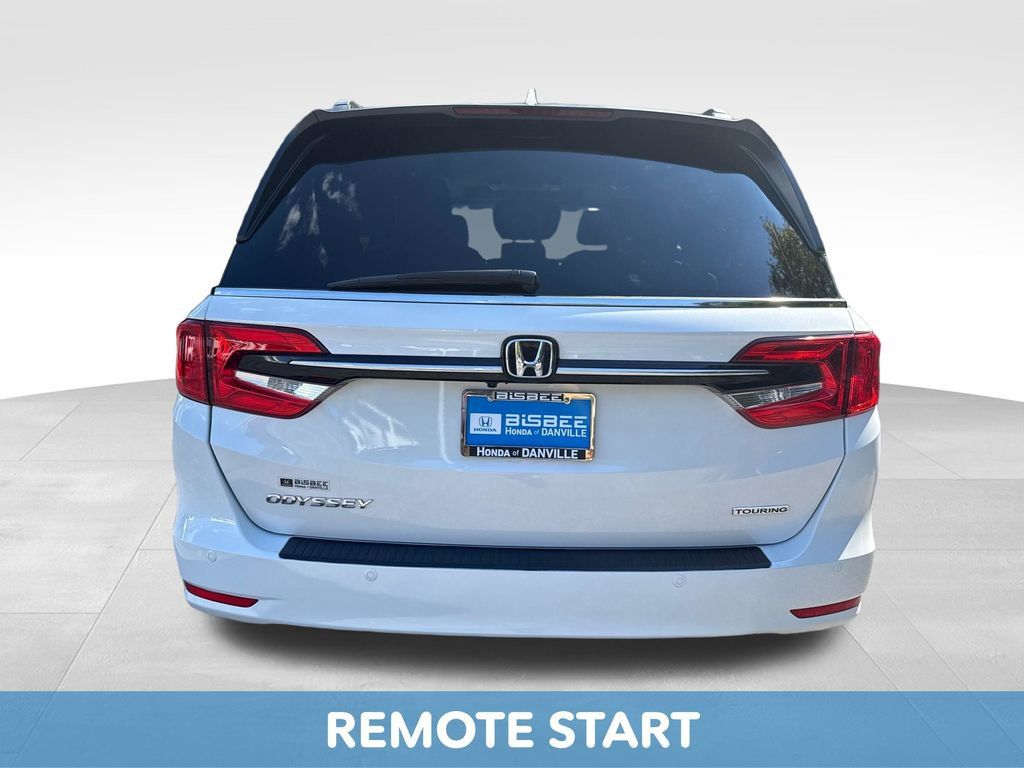 Certified 2024 Honda Odyssey Touring image 6