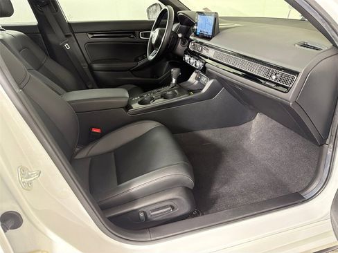 Used 2024 Honda Civic Sport Touring image 15