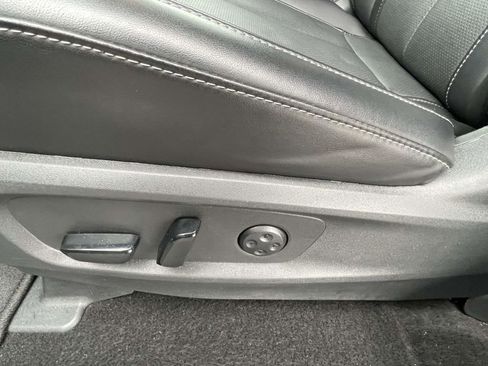 Used 2025 INFINITI QX60 Luxe w/ Black Edition image 15