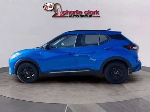 Used 2023 Nissan Kicks SR image 22