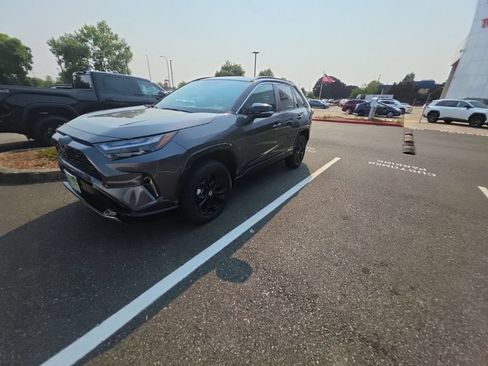 Used 2023 Toyota RAV4 XSE AWD/4WD image 7