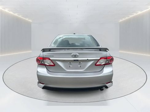 Used 2013 Toyota Corolla S w/ Premium Pkg FWD image 5