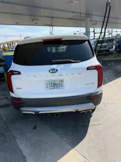 Used 2020 Kia Telluride SX w/ SX Prestige Package AWD/4WD image 3