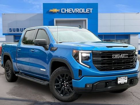 Used 2024 GMC Sierra 1500 Elevation w/ Preferred Package AWD/4WD image 2