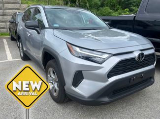 Used 2025 Toyota RAV4 LE AWD/4WD video 1