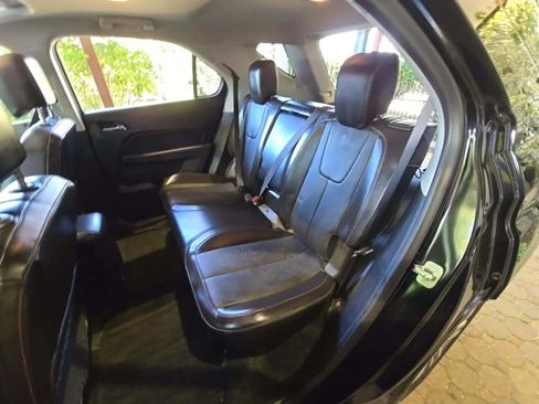 Used 2017 Chevrolet Equinox Premier w/ Enhanced Convenience Package AWD/4WD image 6