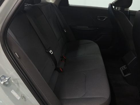 Used 2025 Kia K4 FWD image 14