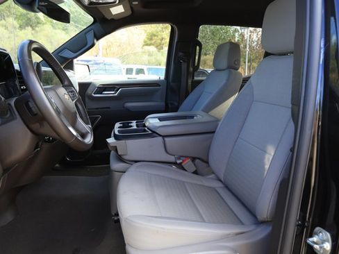 Used 2025 Chevrolet Silverado 1500 LT image 23