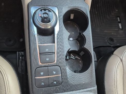 Used 2020 Ford Escape Titanium image 24