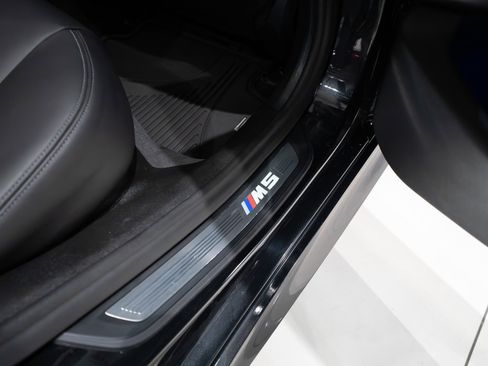 Used 2020 BMW M5 w/ Executive Package image 43