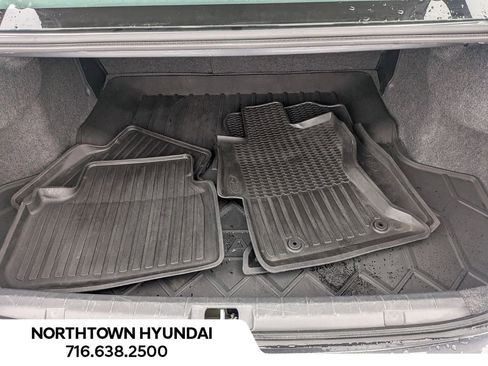 Used 2018 Subaru Impreza 2.0i Limited image 35