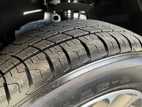 Used 2021 Jeep Cherokee Trailhawk image 28