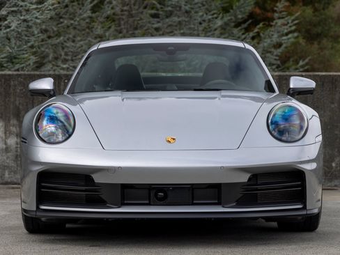 Certified 2025 Porsche 911 Carrera RWD image 8
