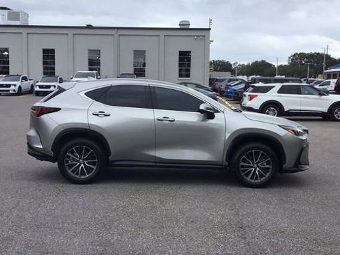 Used 2024 Lexus NX 250 FWD w/ Premium Package image 5