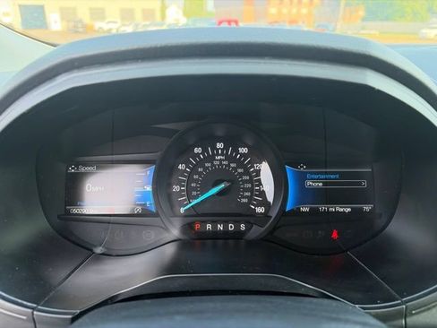 Used 2022 Ford Edge SEL w/ Convenience Package AWD/4WD image 13