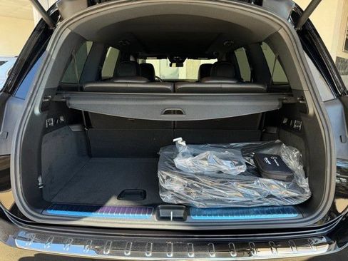 Certified 2025 Mercedes-Benz GLS 450 4MATIC image 18