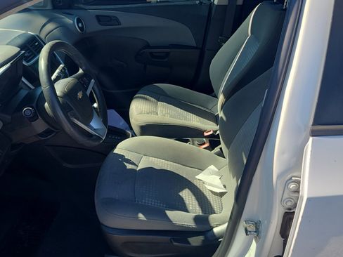 Used 2019 Chevrolet Sonic LT image 11