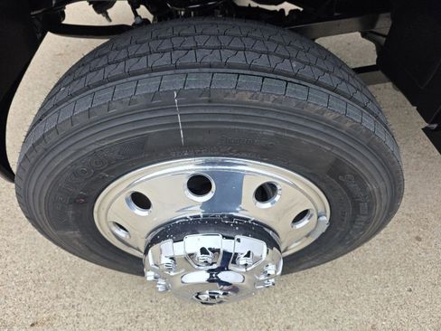 New 2026 RAM 5500 4x4 Crew Cab image 34