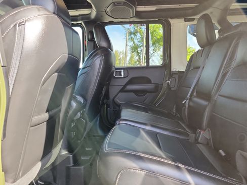Used 2023 Jeep Wrangler Unlimited Sahara w/ Safety Group AWD/4WD image 13