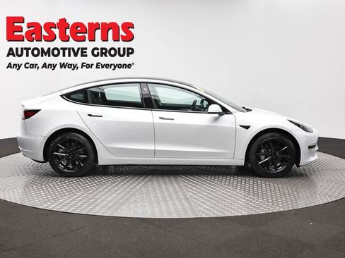 Used 2023 Tesla Model 3 Standard Range RWD image 4