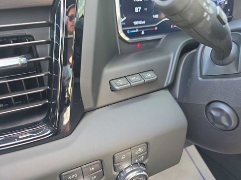 Used 2024 GMC Sierra 1500 AT4 w/ Technology Package image 21